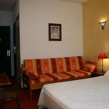 Szálloda Le Ponant 2*