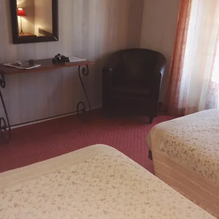 Hotel Le Ponant Pradelles
